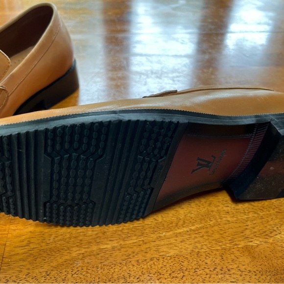 Light brown LV shoes size 10.5 men’s - Picture 3 of 3